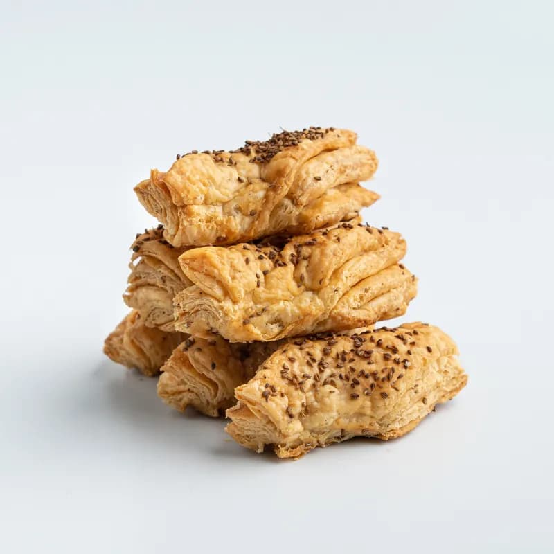 Buy Dadus Mithai Vatika Ajwain Khari Online - OLRAA Indian Snacks