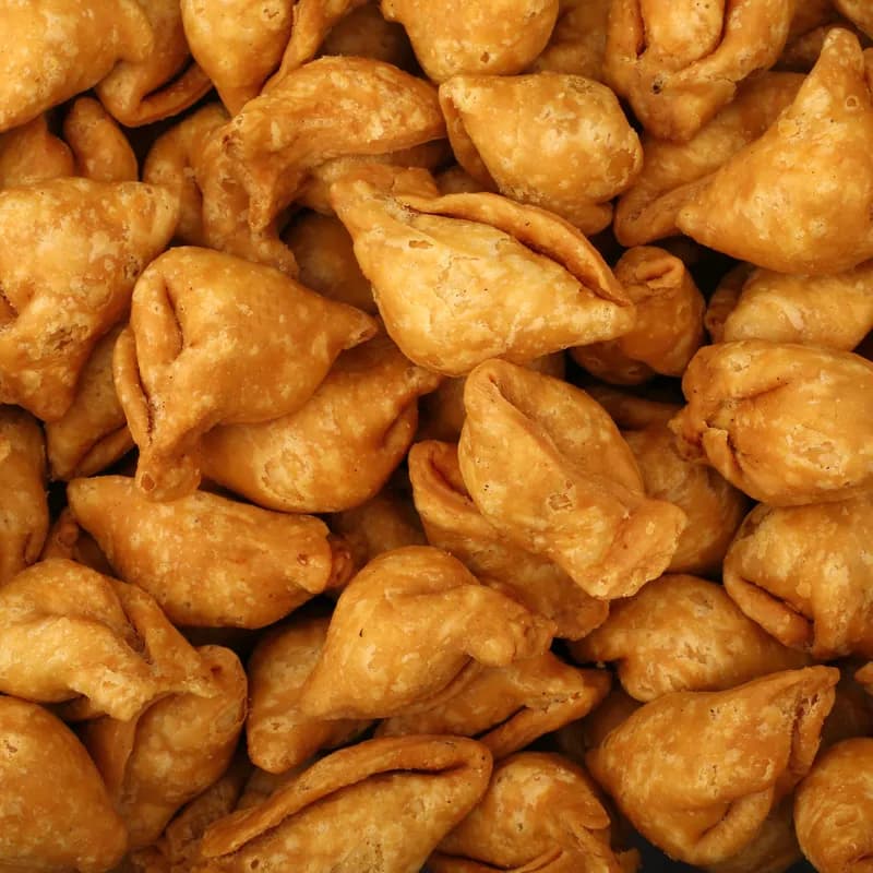 Buy Dadus Mithai Vatika Dry Samosa Online - OLRAA Indian Snacks