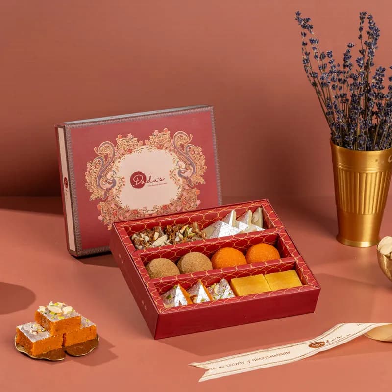 Buy Dadus Mithai Vatika Gift Box 1 Online - OLRAA Indian Snacks