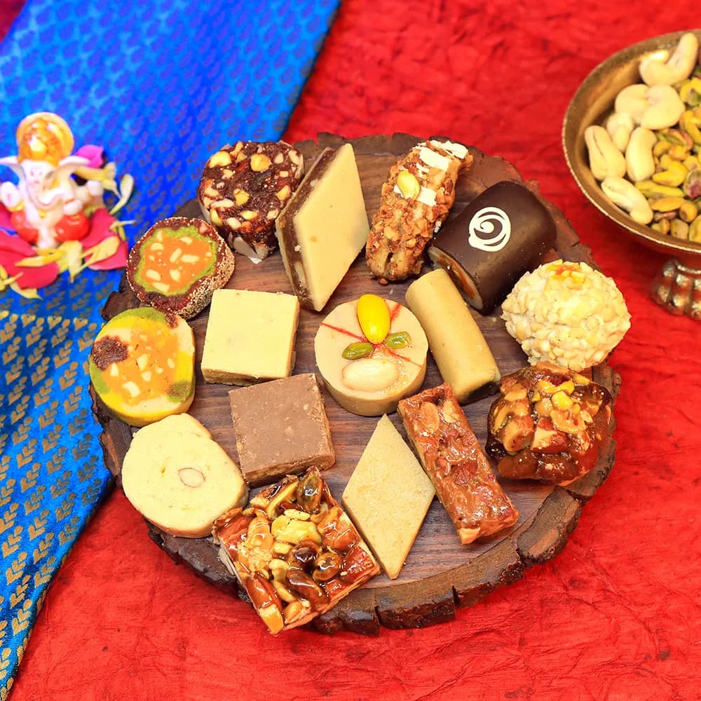 Buy Olive Mithai D.F mixed sweet Online - OLRAA Indian Snacks