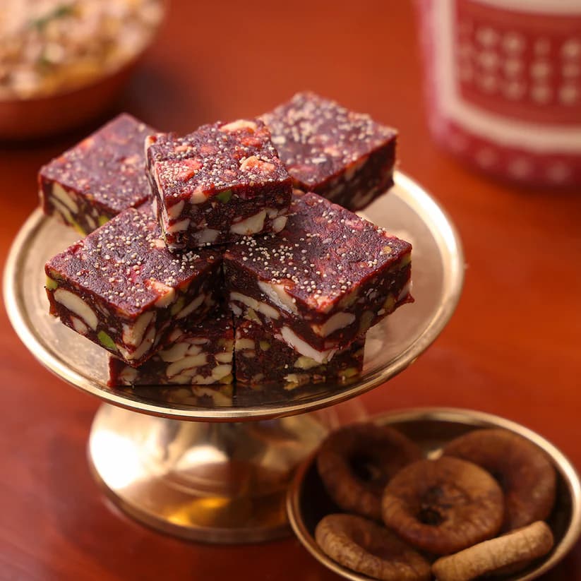 Buy India Sweet House Sugar Free Anjeer Burfi Online - OLRAA Indian Snacks