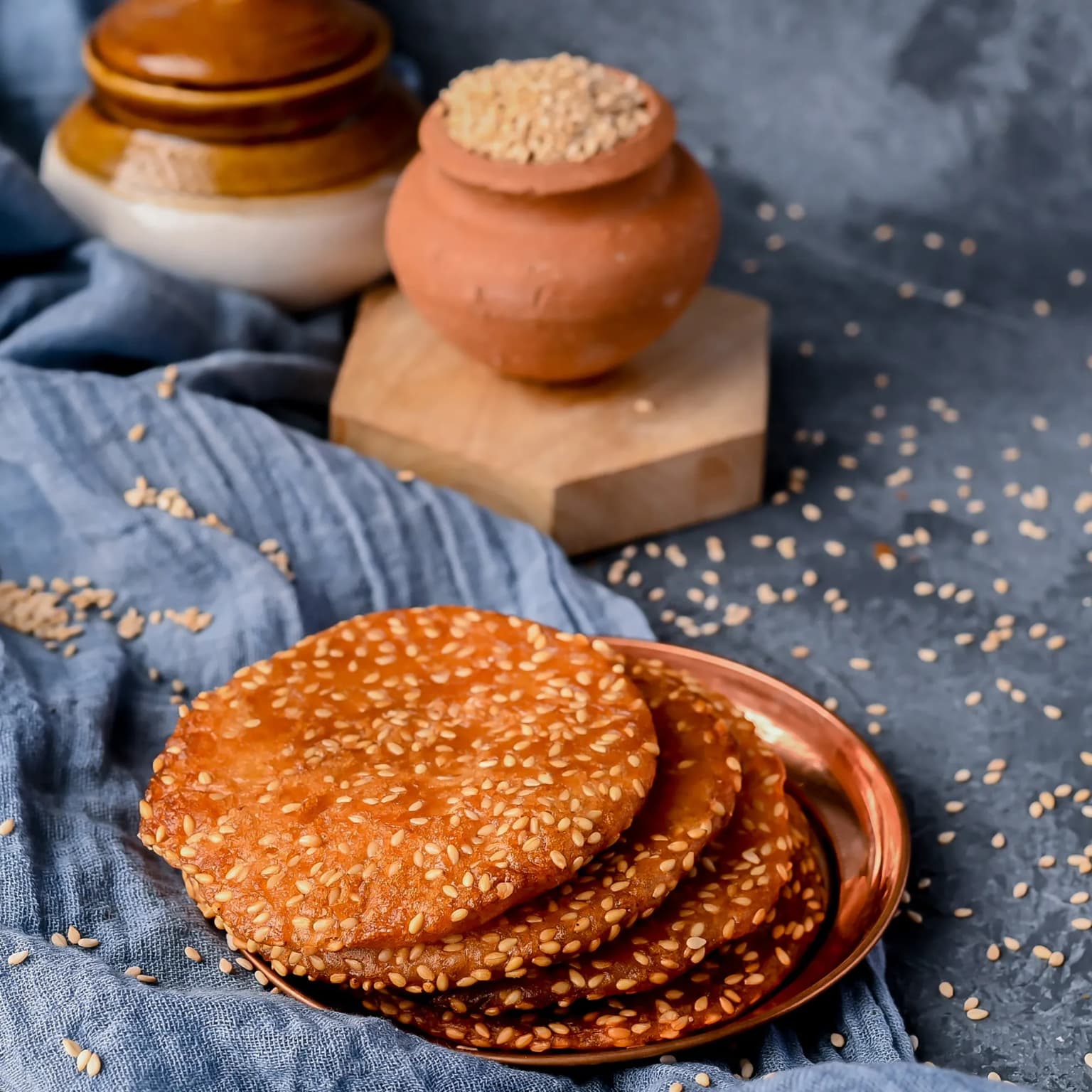 Buy Vellanki Foods Ariselu (Oil) Online - OLRAA Indian Snacks